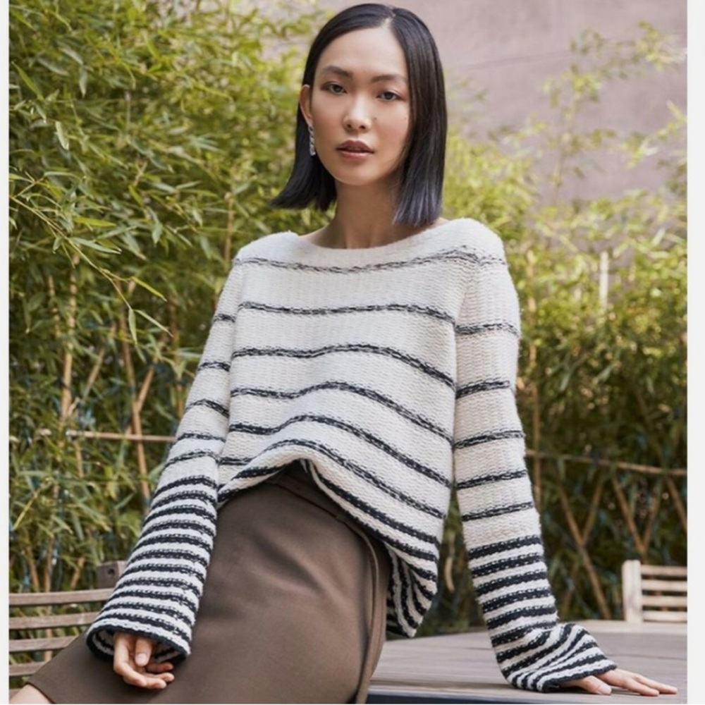Theory Variegated Stripe Wool & Cashmere Sweater. Size: Small